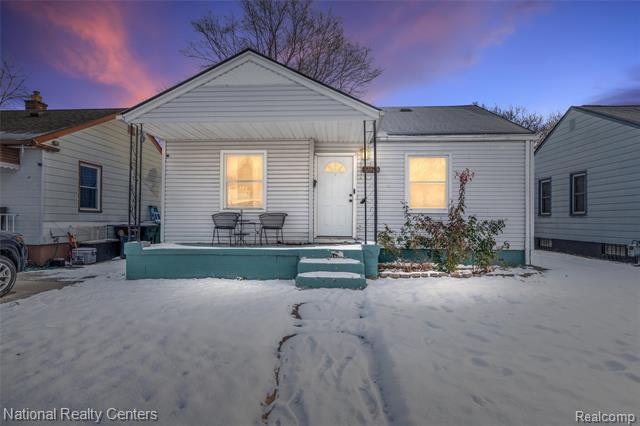 front view picture of 12173 Pearl, Southgate, MI. 48195