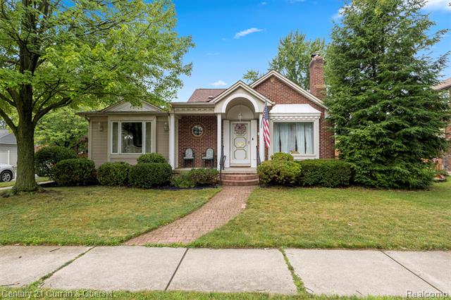 front view picture of 1610 11Th, Wyandotte, MI. 48192