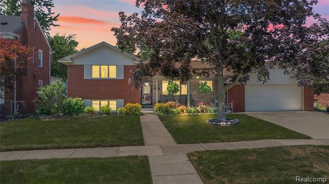 front view picture of 1620 22Nd, Wyandotte, MI. 48192
