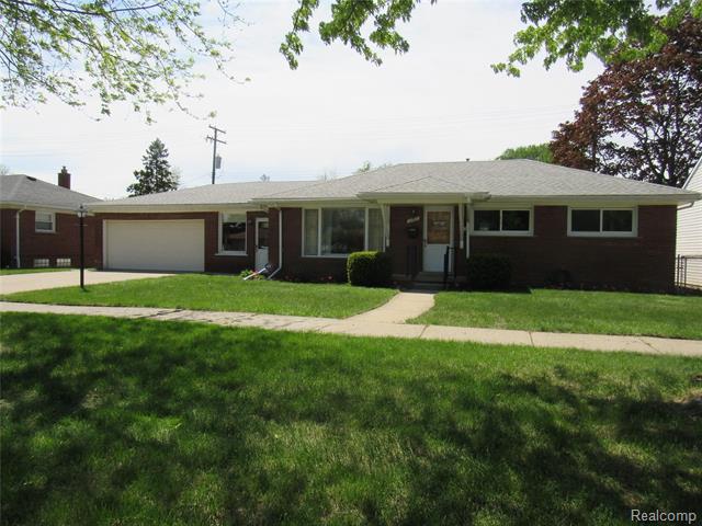 front view picture of 14212 Trenton Rd, Southgate, MI. 48195