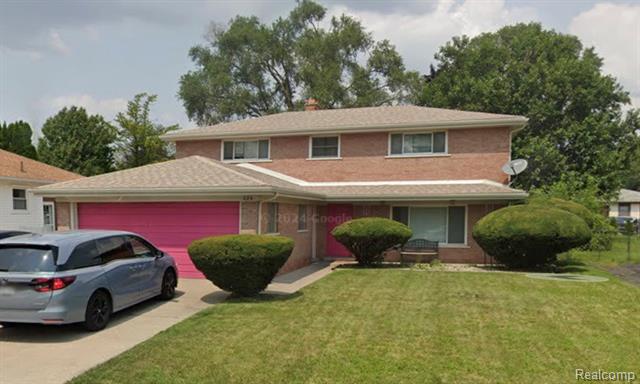 front view picture of 424 St Johns, Wyandotte, MI. 48192