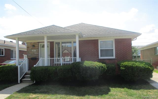 front view picture of 603 Highland, Lincoln Park, MI. 48146