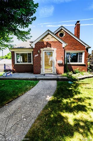 front view picture of 1044 Highland, Lincoln Park, MI. 48146