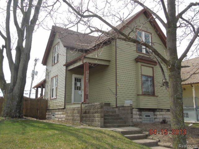 front view picture of 85 Perry, Wyandotte, MI. 48192