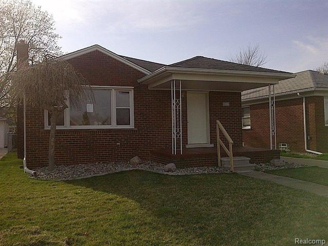 front view picture of 1106 15Th, Wyandotte, MI. 48192