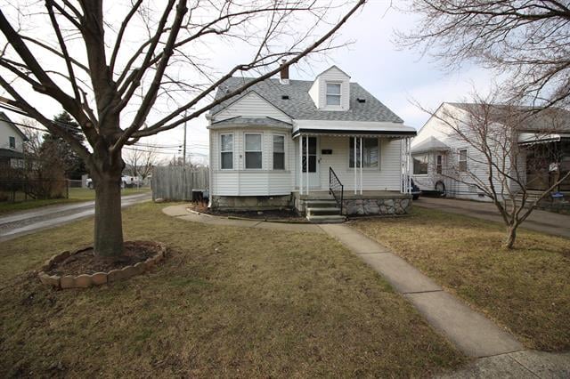 front view picture of 940 Cora, Wyandotte, MI. 48192