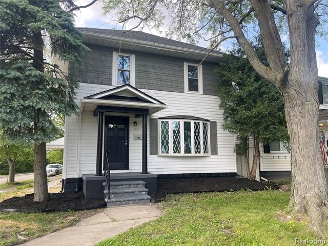 front view picture of 160 Emmons, Wyandotte, MI. 48192
