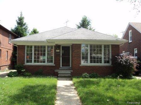 front view picture of 823 New York, Lincoln Park, MI. 48146