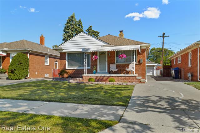 front view picture of 524 Pagel, Lincoln Park, MI. 48146