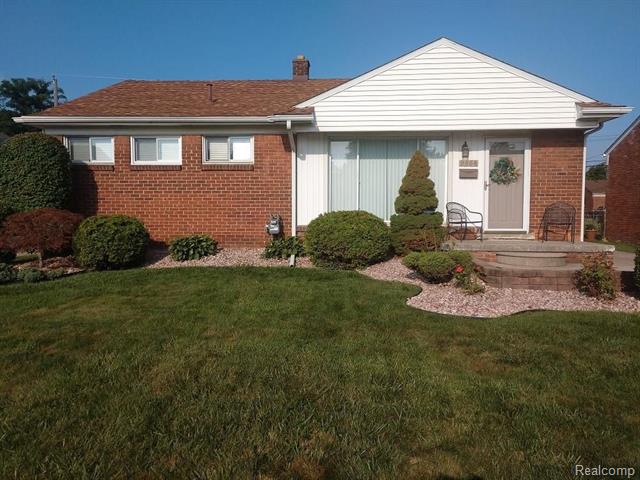 front view picture of 9864 Fox, Allen Park, MI. 48101