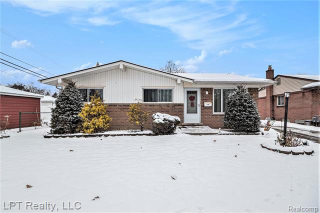 front view picture of 2160 Malvina, Lincoln Park, MI. 48146