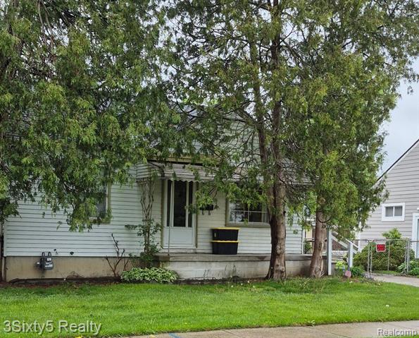 front view picture of 1428 Liberty, Lincoln Park, MI. 48146