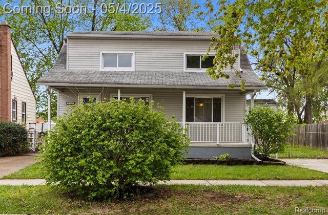 front view picture of 1323 Gregory, Lincoln Park, MI. 48146