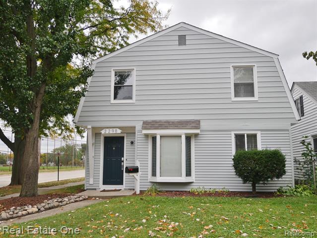 front view picture of 2298 Browning St, Ferndale, MI. 48220
