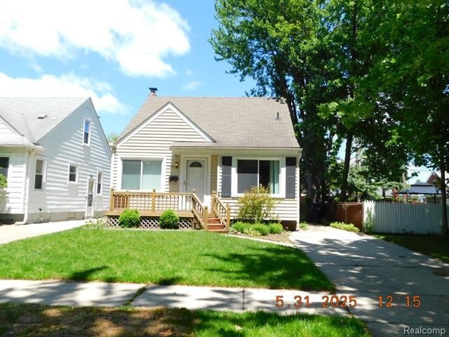 front view picture of 1820 Buckingham, Lincoln Park, MI. 48146