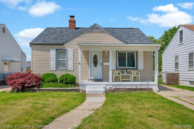 front view picture of 1678 Merrill, Lincoln Park, MI. 48146