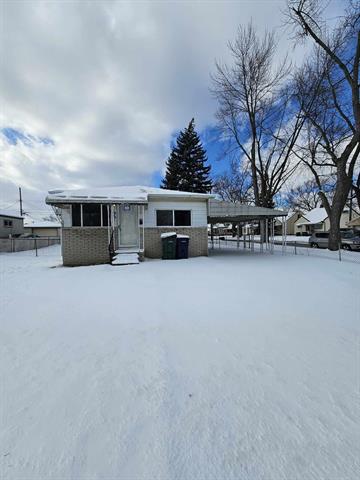 front view picture of 2458 River Drive, Lincoln Park, MI. 48146