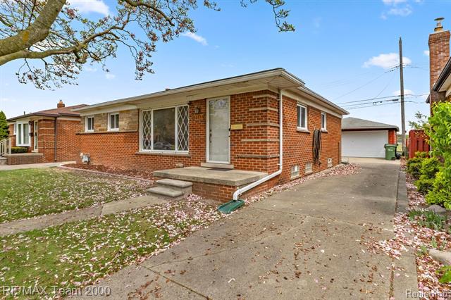 front view picture of 14610 N Yost, Allen Park, MI. 48101