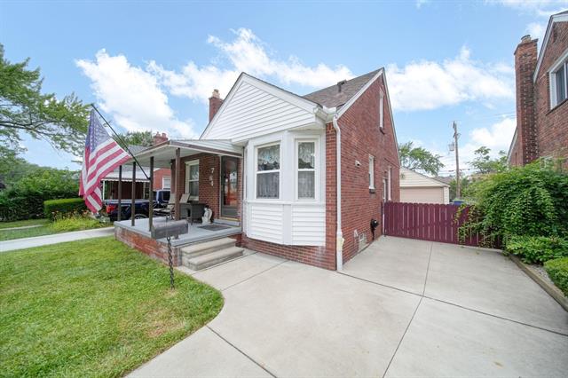 front view picture of 764 Lincoln, Lincoln Park, MI. 48146