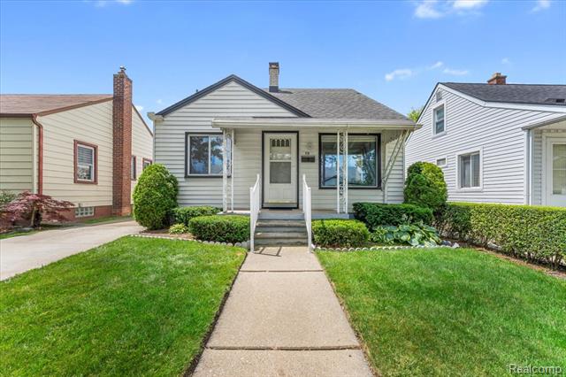 front view picture of 771 Garfield, Lincoln Park, MI. 48146