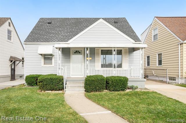 front view picture of 2868 Bailey, Lincoln Park, MI. 48146
