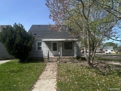 front view picture of 2060 Champaign, Lincoln Park, MI. 48146