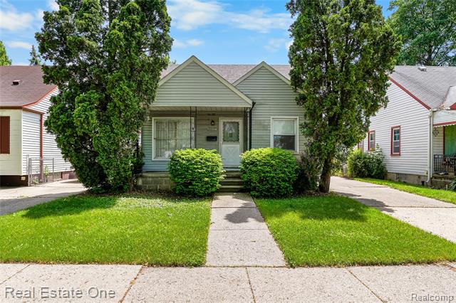 front view picture of 20237 Champaign, Taylor, MI. 48180