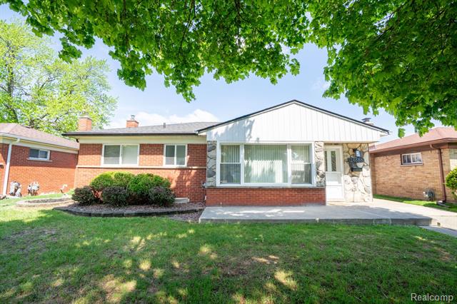 front view picture of 24686 Ward, Taylor, MI. 48180
