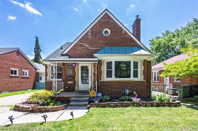 front view picture of 17237 Philomene, Allen Park, MI. 48101