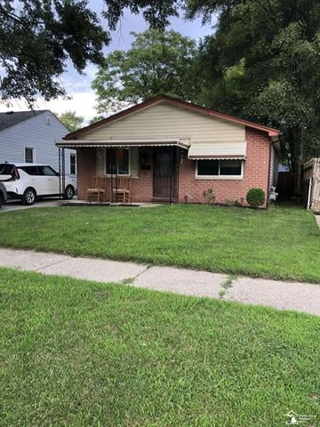 front view picture of 8095 Oak, Taylor, MI. 48180