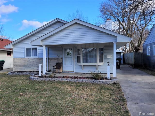 front view picture of 7855 William, Taylor, MI. 48180