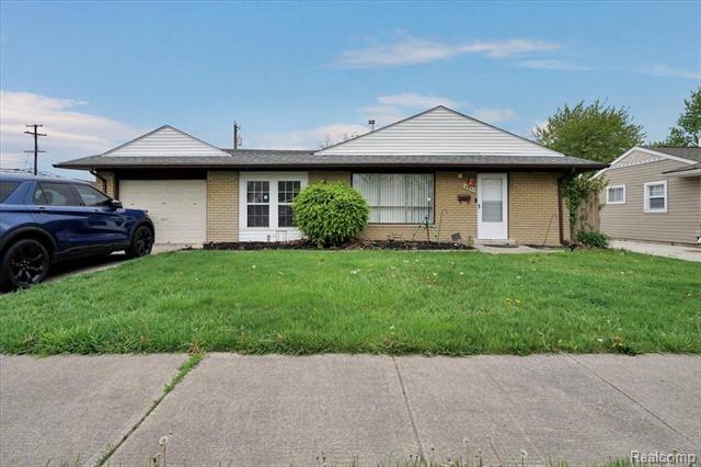 front view picture of 6854 Harding, Taylor, MI. 48180