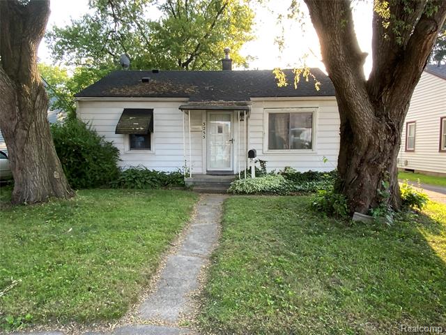front view picture of 3255 Goodrich St, Ferndale, MI. 48220
