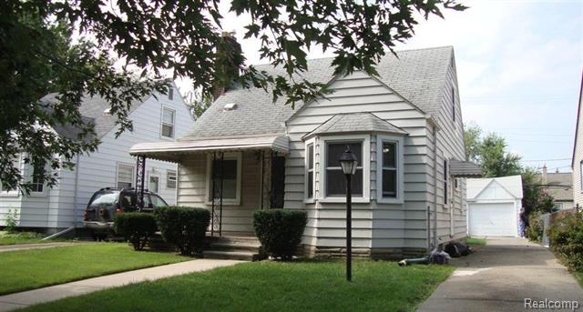 front view picture of 6592 Robinson, Allen Park, MI. 48101