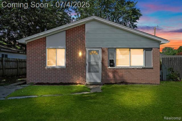 front view picture of 6516 Oak, Taylor, MI. 48180