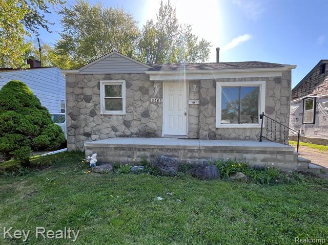 front view picture of 6466 Burr, Taylor, MI. 48180