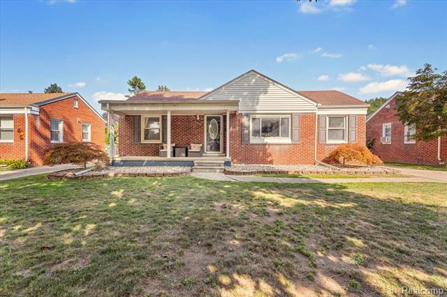 front view picture of 6365 Buckingham, Allen Park, MI. 48101