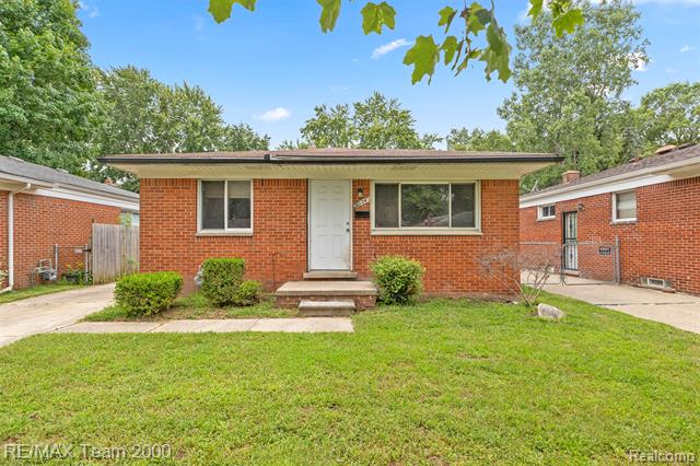 front view picture of 6924 Fellrath, Taylor, MI. 48180