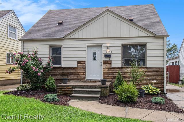 front view picture of 2157 Thomas, Lincoln Park, MI. 48146