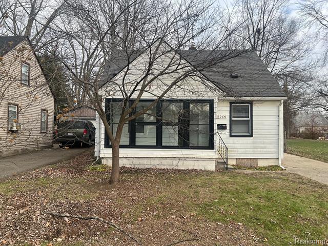 front view picture of 6719 Mc Guire, Taylor, MI. 48180