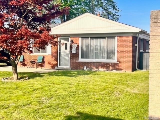 front view picture of 6745 Cooper, Taylor, MI. 48180
