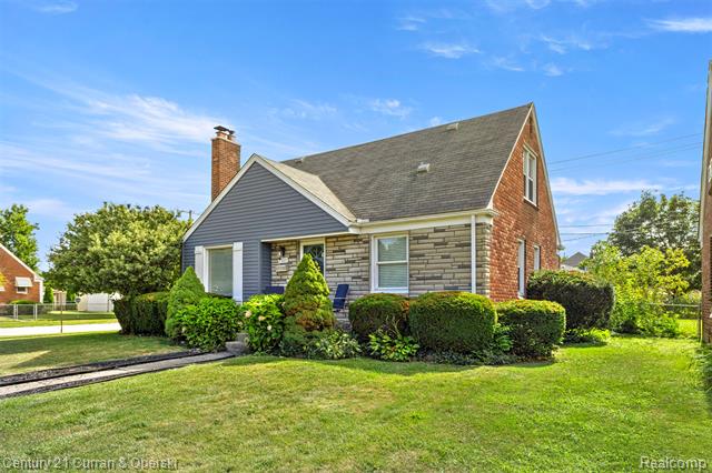 front view picture of 7505 Park, Allen Park, MI. 48101