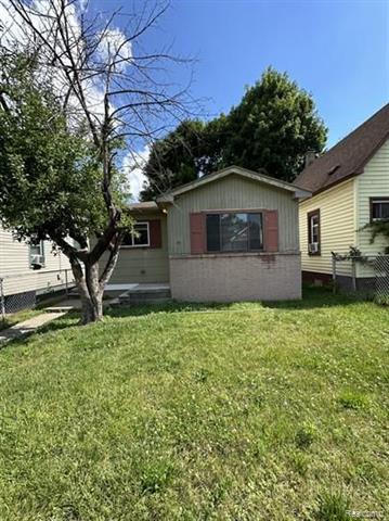 front view picture of 35 E Charlotte, Ecorse, MI. 48229