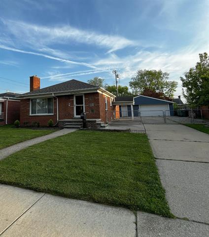 front view picture of 1527 Arlington, Lincoln Park, MI. 48146
