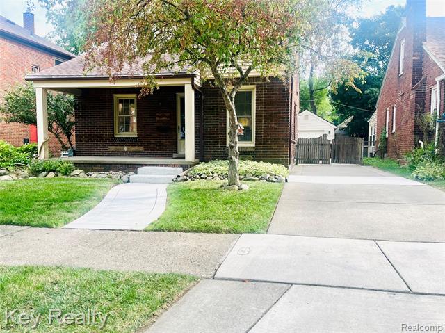 front view picture of 15553 Harrison, Allen Park, MI. 48101