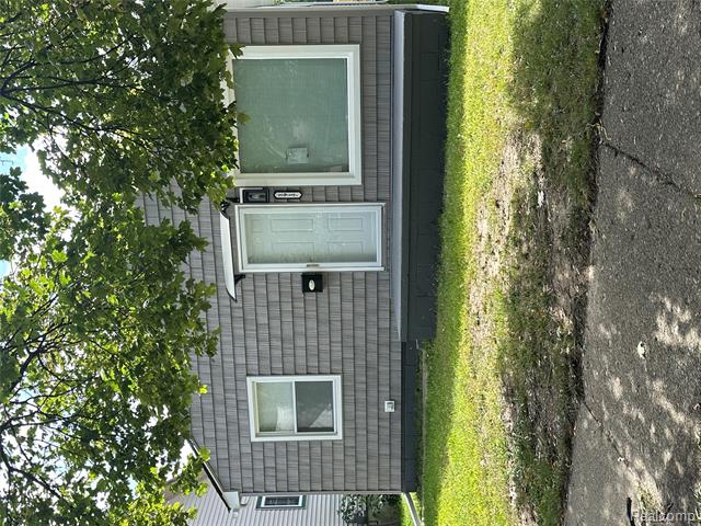 front view picture of 1917 Keppen, Lincoln Park, MI. 48146