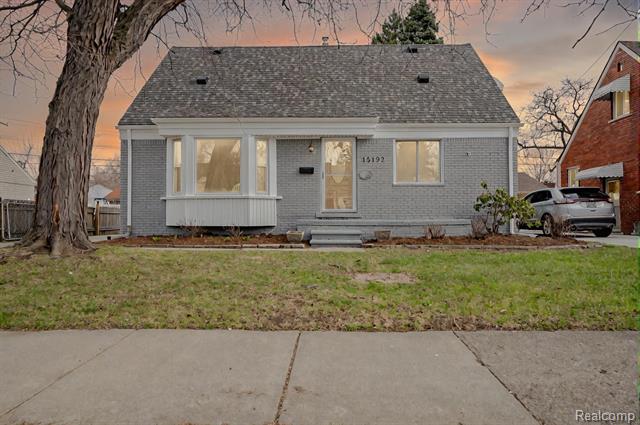 front view picture of 15192 Anne, Allen Park, MI. 48101