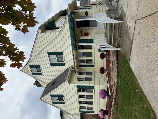 front view picture of 15231 Paris, Allen Park, MI. 48101