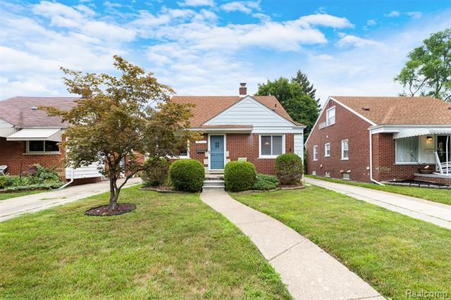 front view picture of 15156 Meyer, Allen Park, MI. 48101