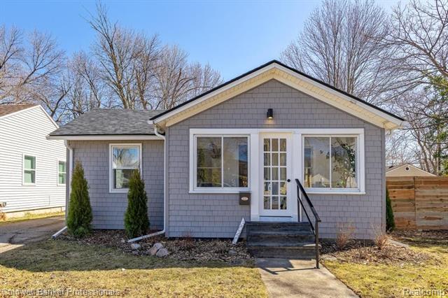 front view picture of 3040 Inman St, Ferndale, MI. 48220